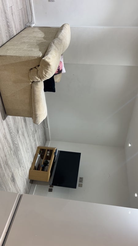 Room High Street in Greater London