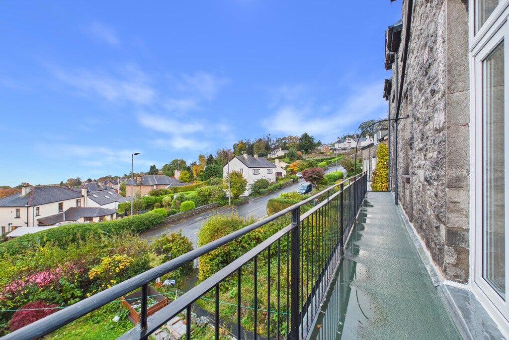 Flat Westcliffe Gardens in Grange-Over-Sands