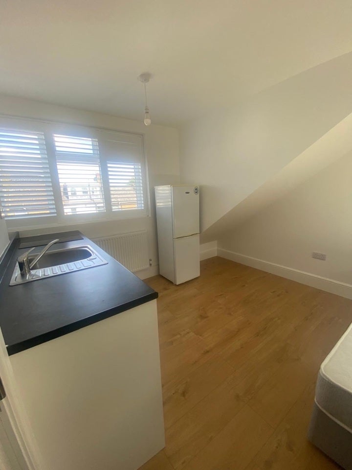 Flat Ashmore Road in City of Westminster