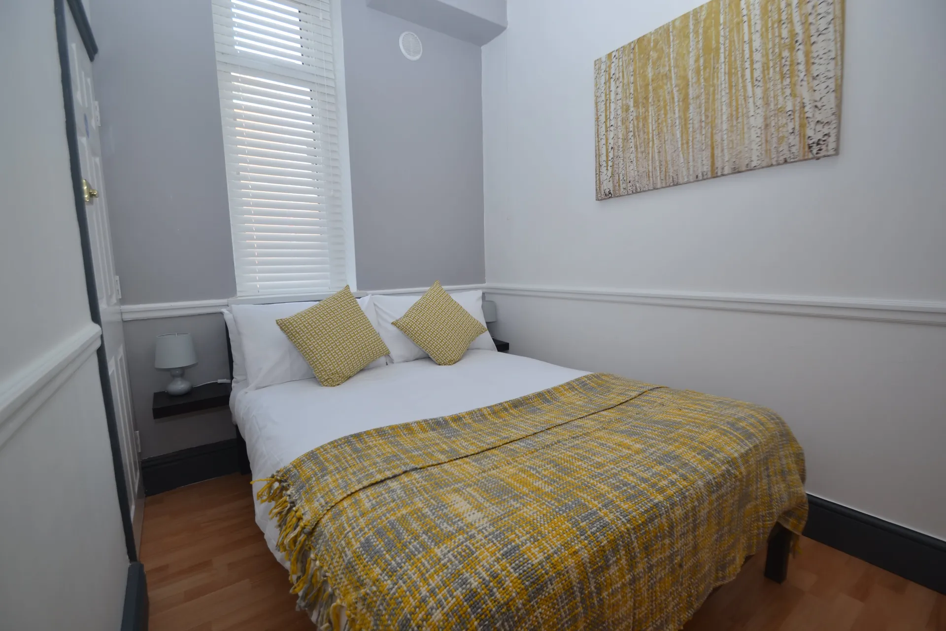 Flat Tewkesbury Street in Cardiff