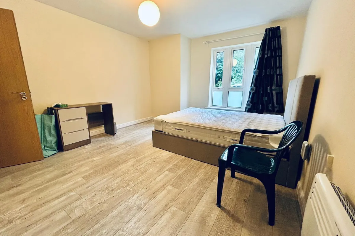 Flat Ashbourne Road in Derby