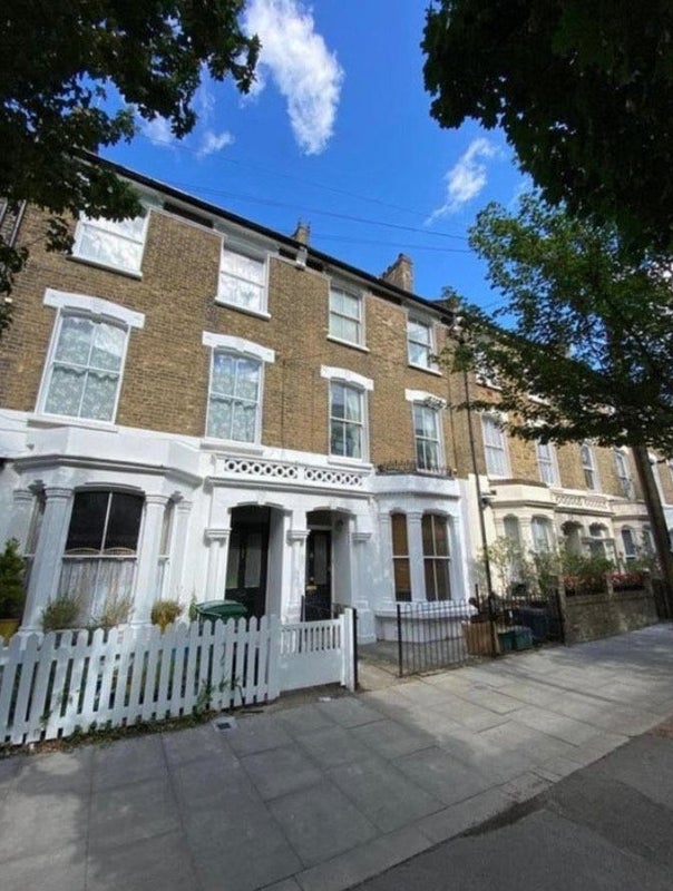 Room Drayton Park in Greater London
