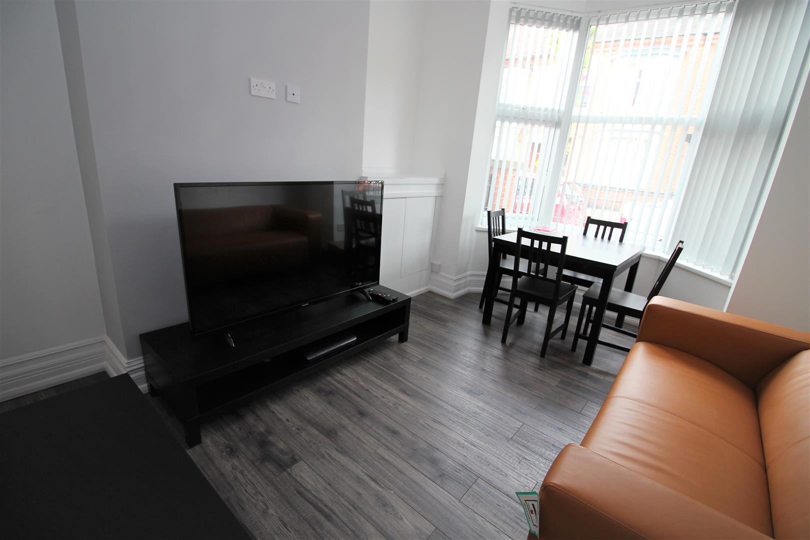 Room Brazil Street in Leicester