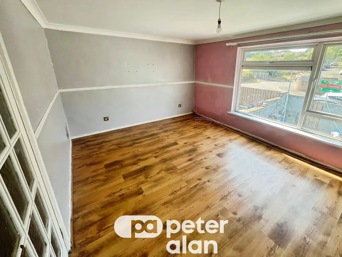 House Round Wood in Cardiff