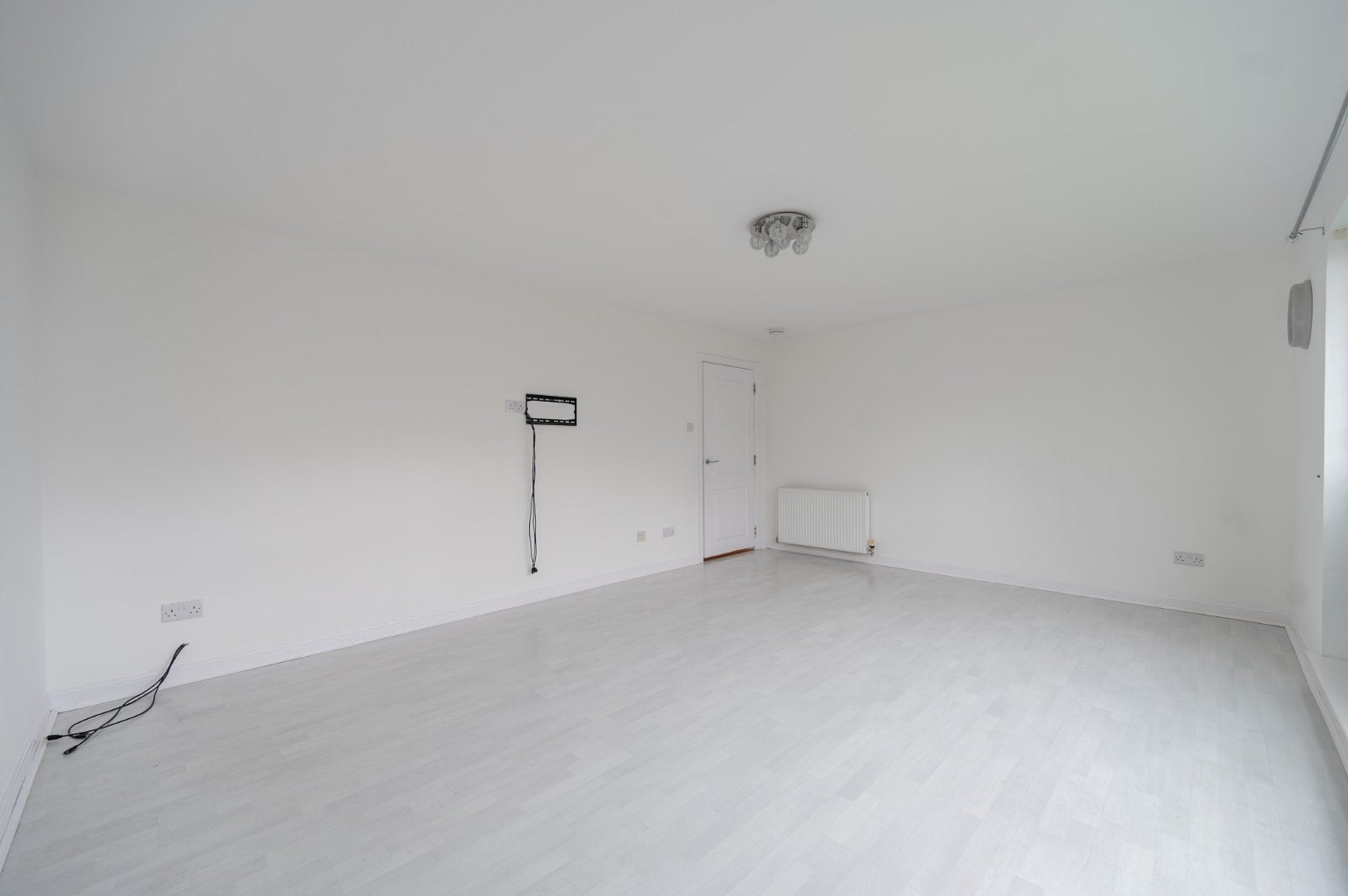 Flat Medwyn Street in Glasgow