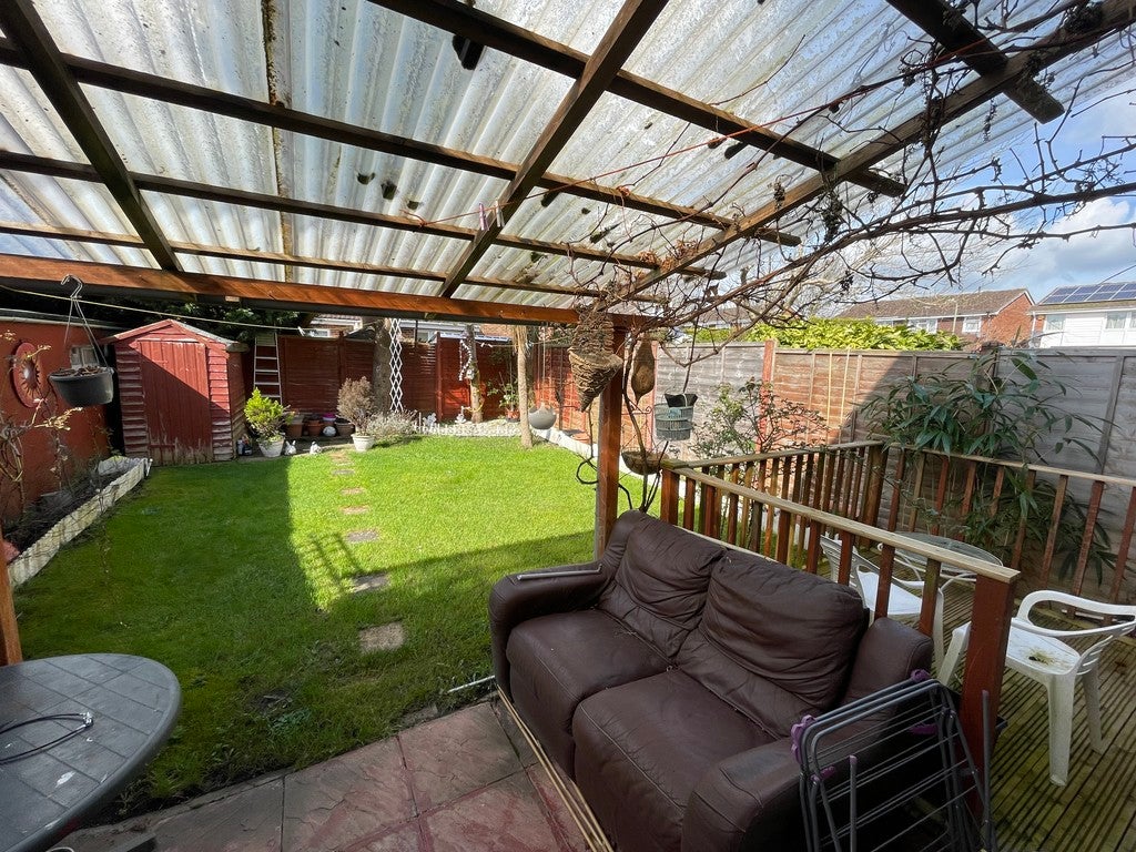 House Chichester Close in Hedge End