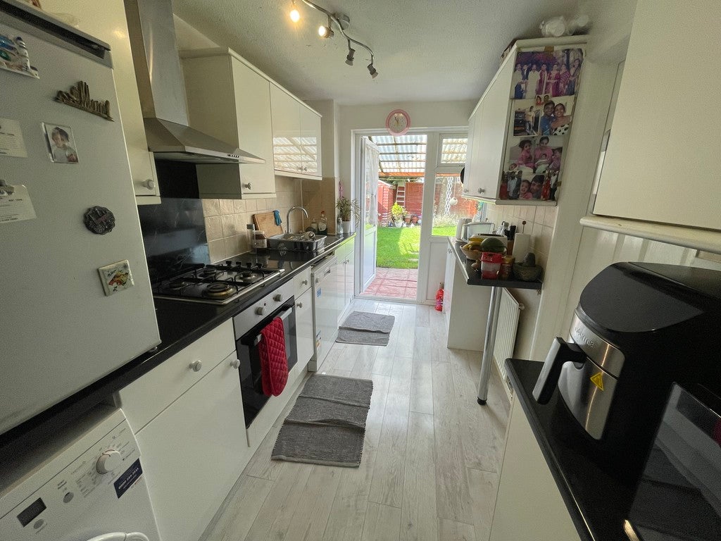 House Chichester Close in Hedge End