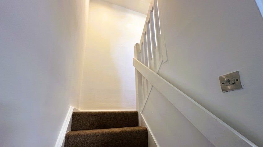 Flat Chisbury Close in Winkfield