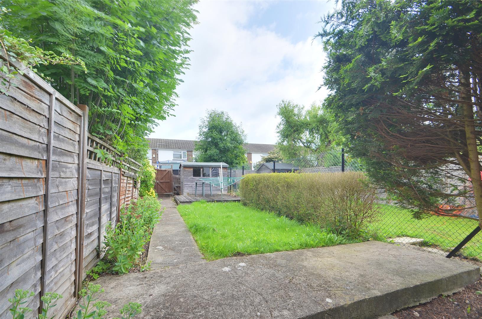 House Ladygate Lane in Greater London