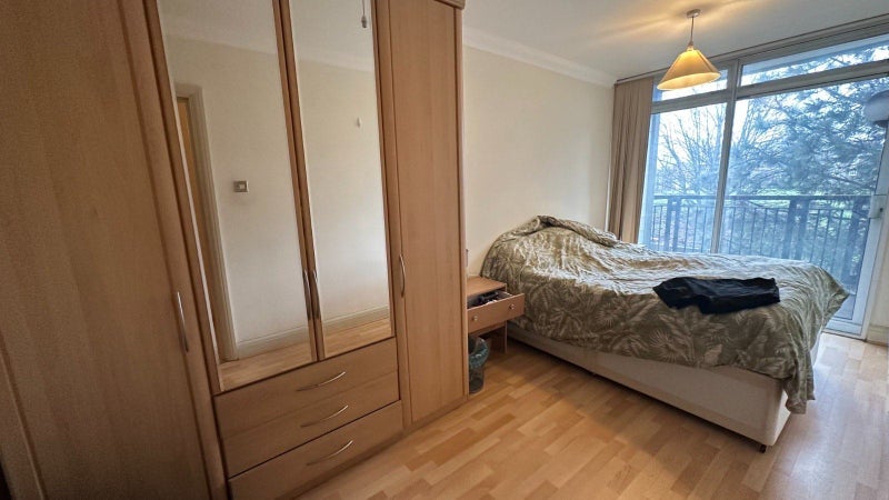 Room Pentonville Road in Greater London