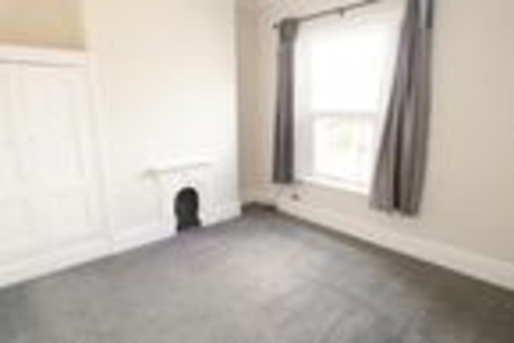 Flat Withy Parade in Preston