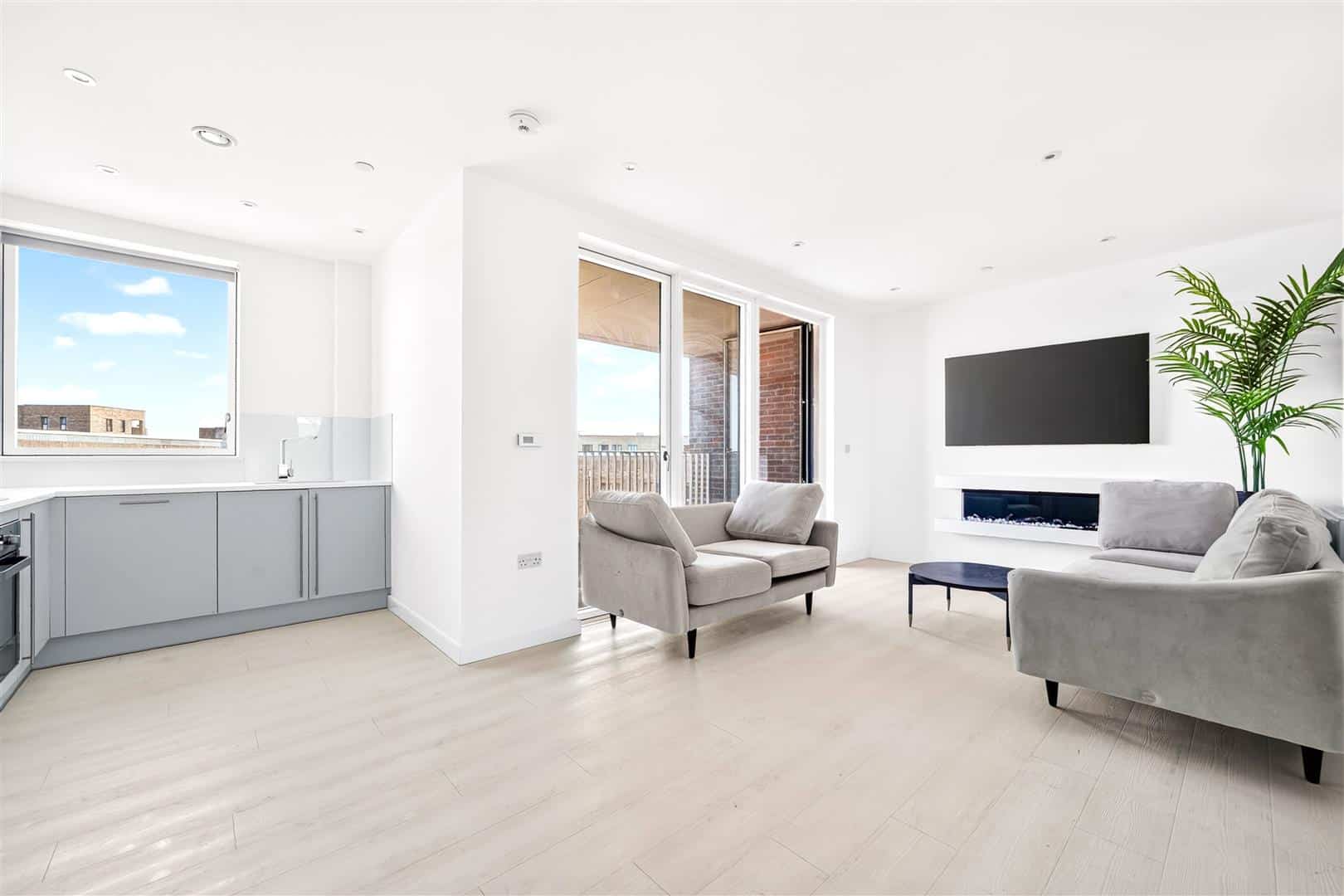 Flat Fielders Crescent in Greater London