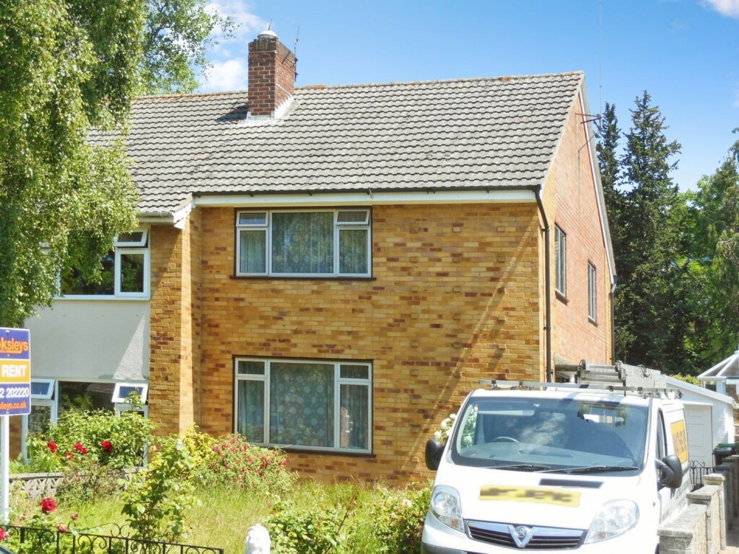 House Dunvegan Close in Exeter