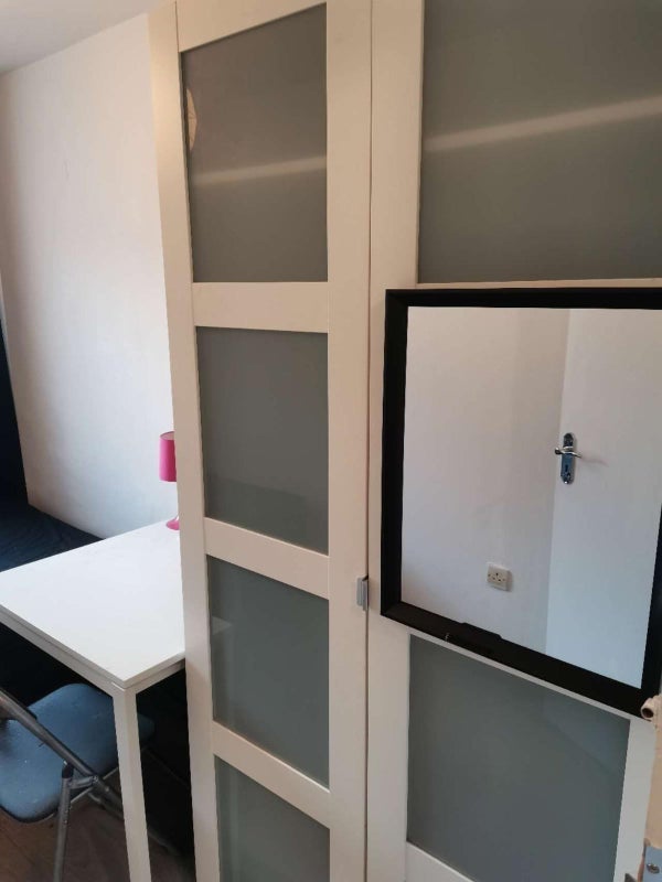 Room Wager Street in Greater London