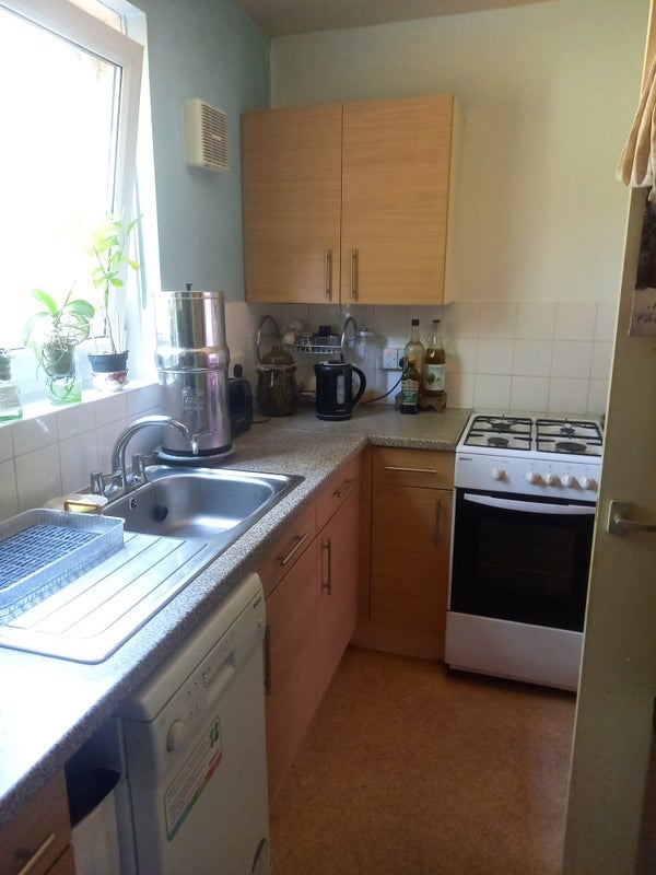 Flat Kenley Walk in Greater London