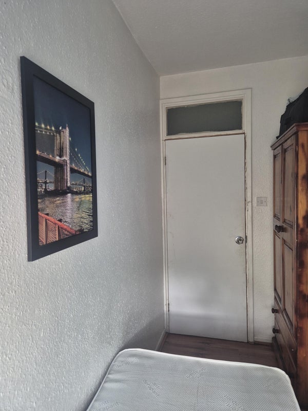 Room Camlet Street in Greater London
