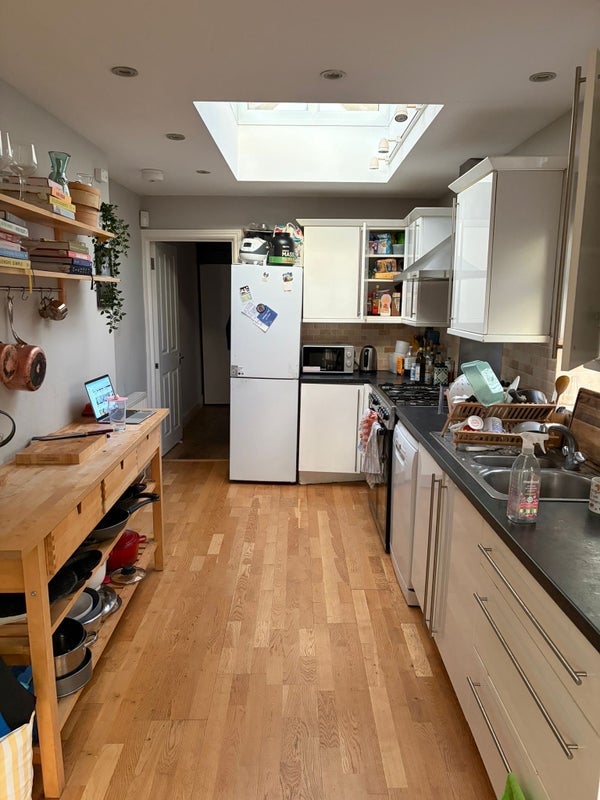 Room Crystal Palace Road in Greater London