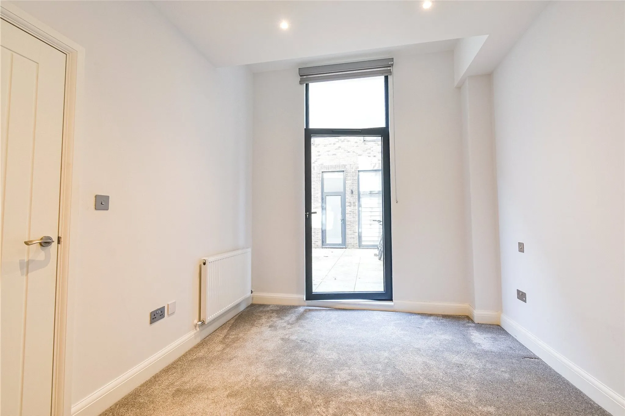 Flat Brookvale Court in Newbury