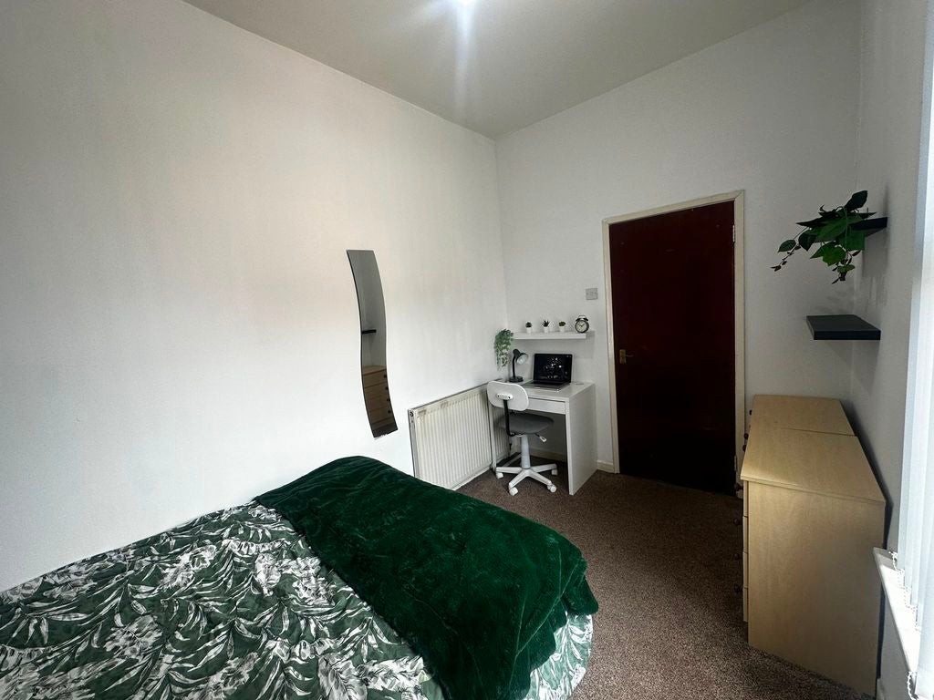 Flat Smithdown Road in Liverpool
