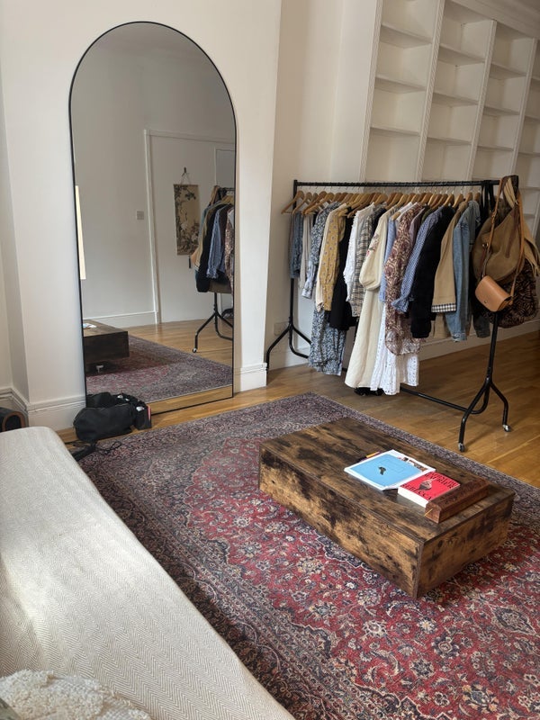 Room Hurlingham Road in Greater London