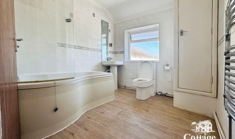 House Sheppard Close in Greater London
