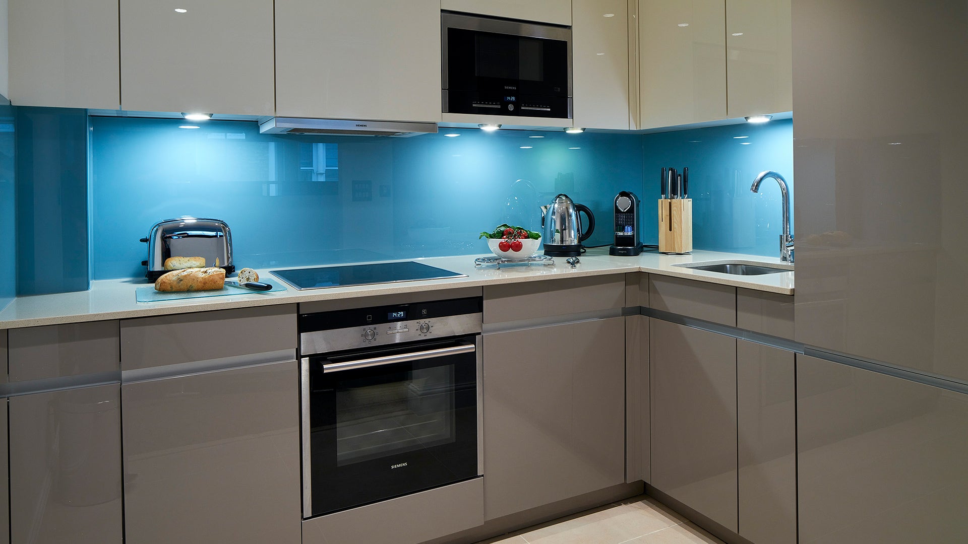 Flat Watling Street in City of London
