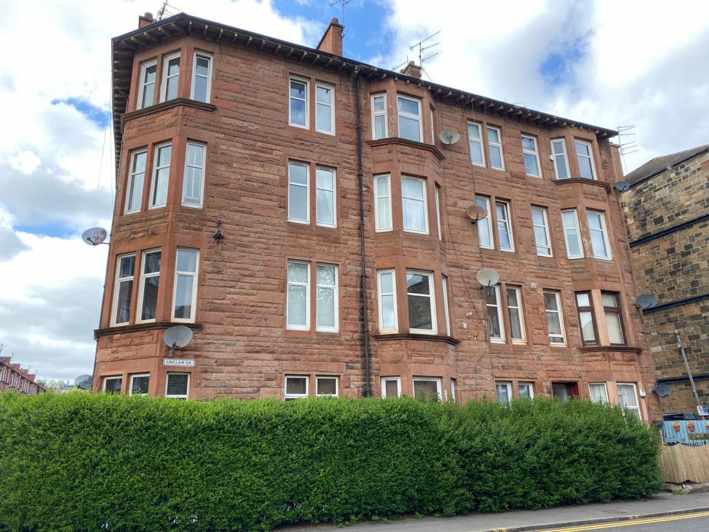 Flat Sinclair Drive in Glasgow