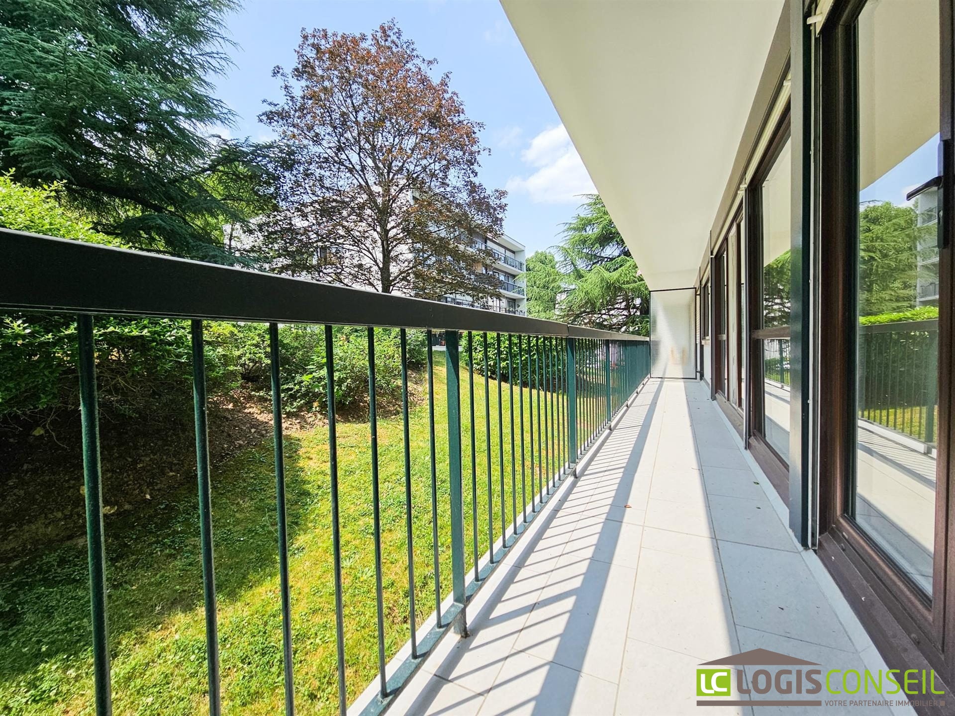 Flat Voie de la Vallée aux Loups in Châtenay-Malabry