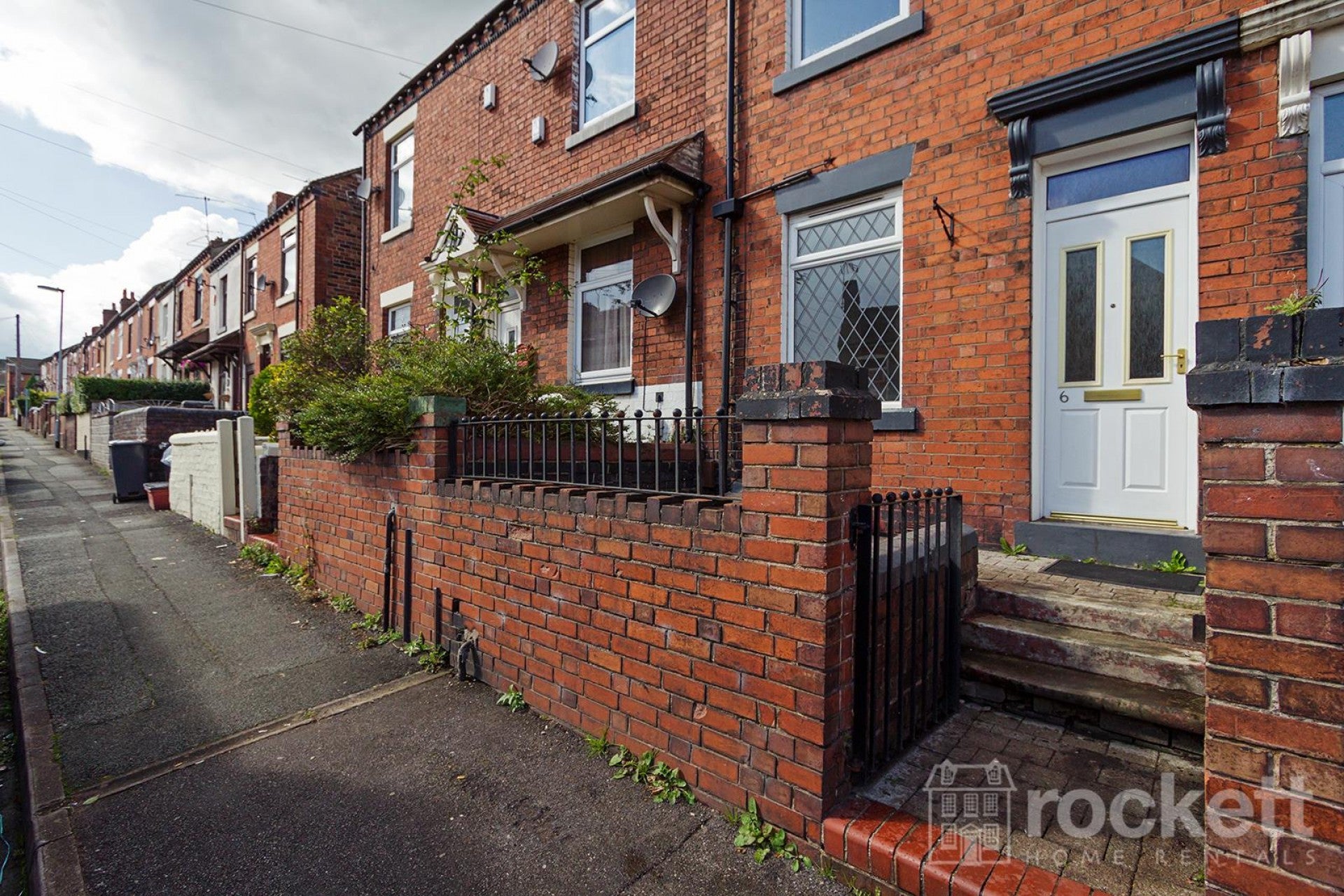 House Warwick Street in Newcastle-under-Lyme