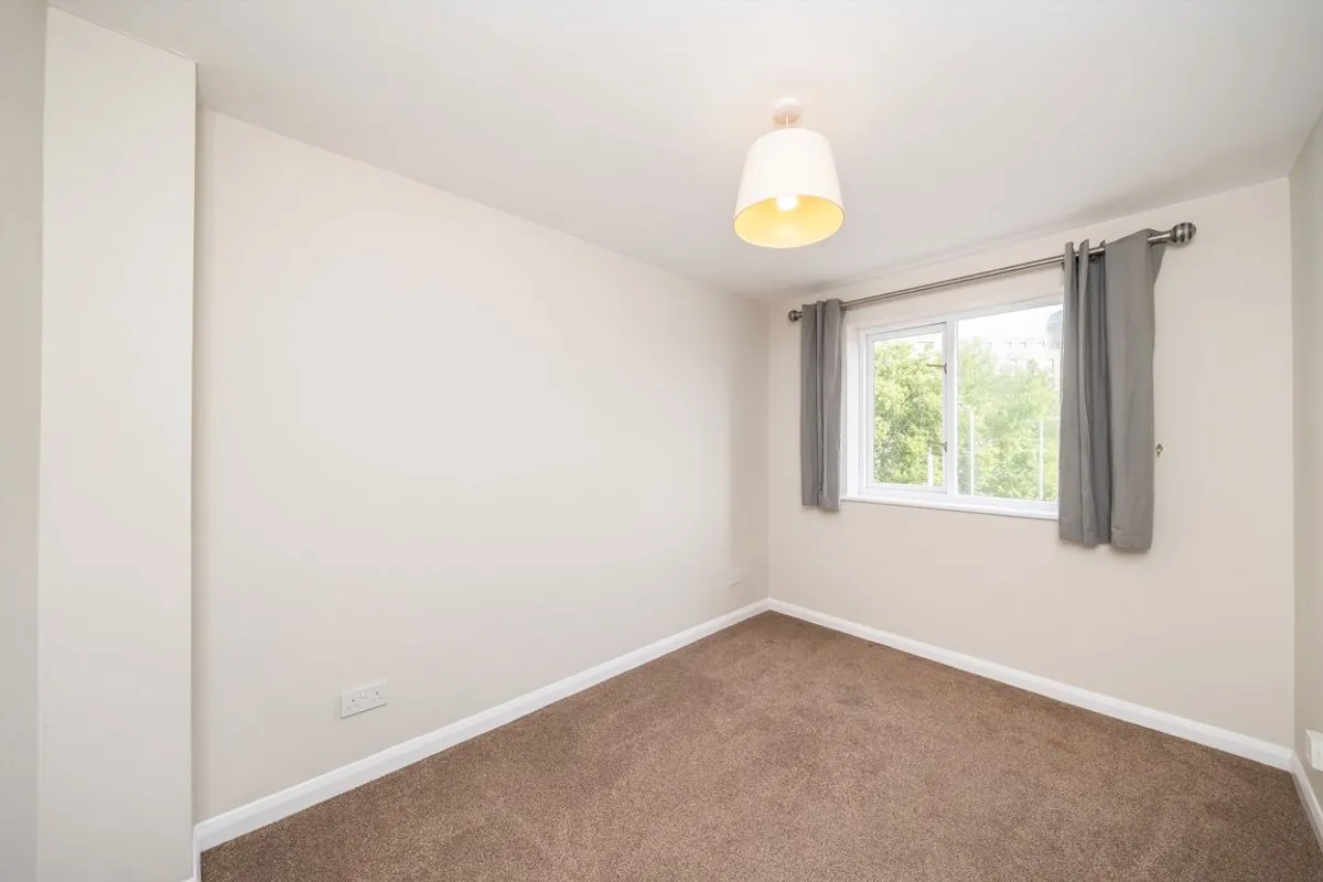 Flat Sopwith Way in Greater London