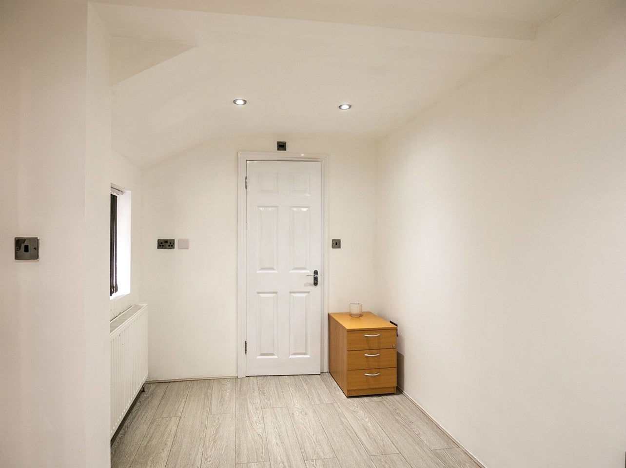 Room Hillside in Slough