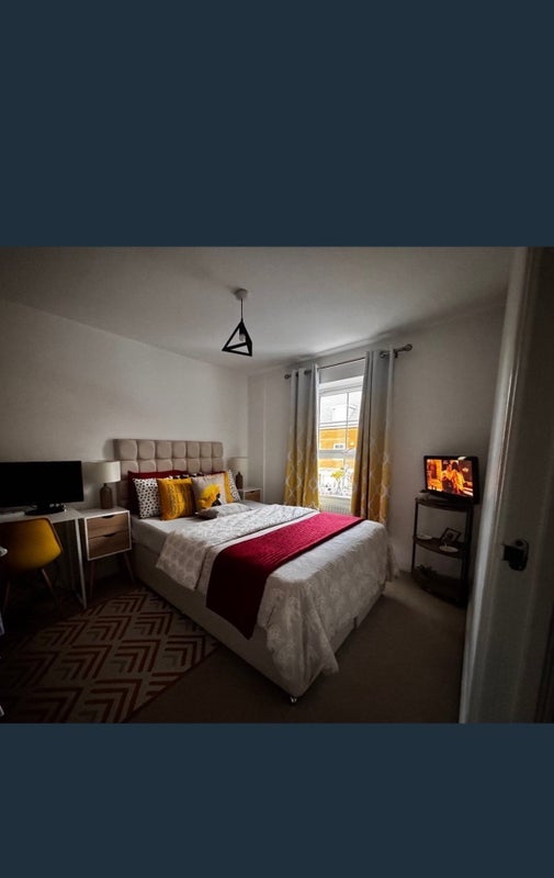 Room Cash Close in Dunstable