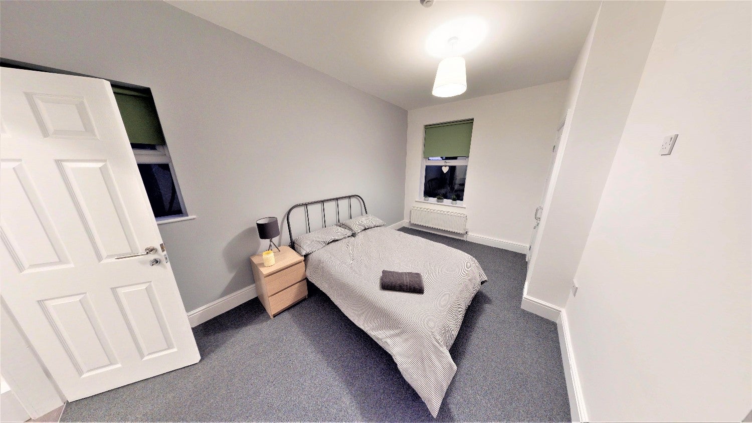Room Morecroft Road in New Ferry