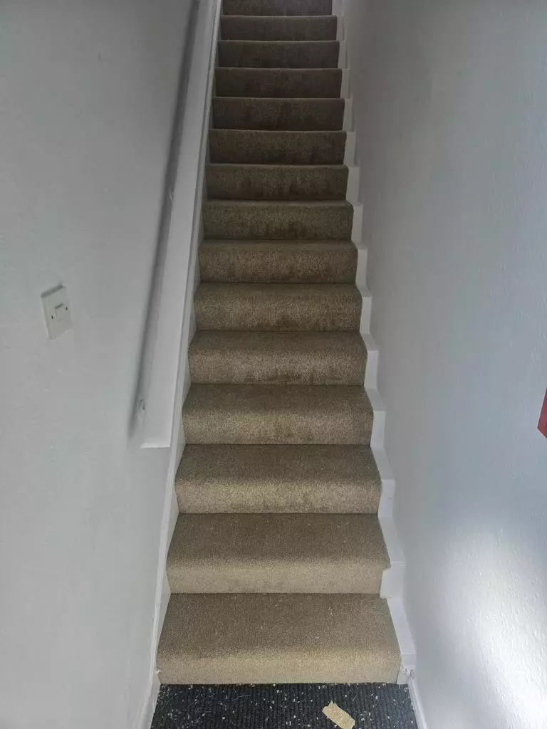 Flat Parkhurst Road in Rother