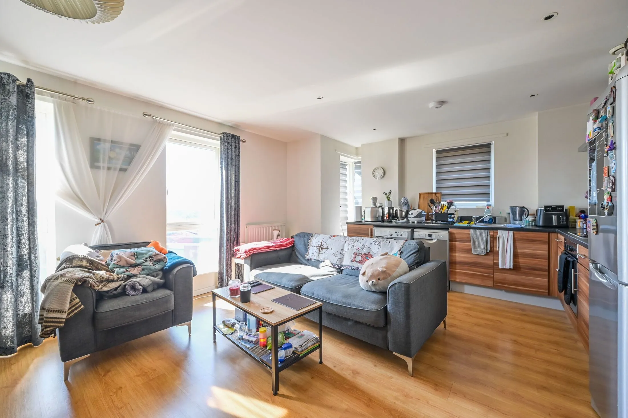 Flat Parnham Street in Greater London