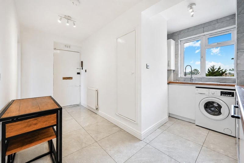 Room Clapham Manor Street in Greater London