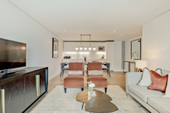 Flat Merchant Square in City of Westminster