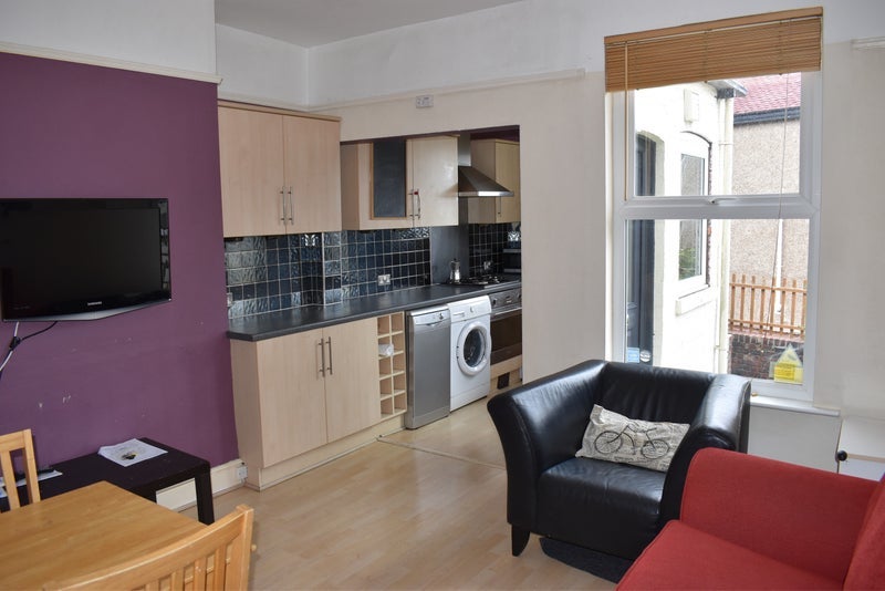 Room Ramsey Road in Sheffield