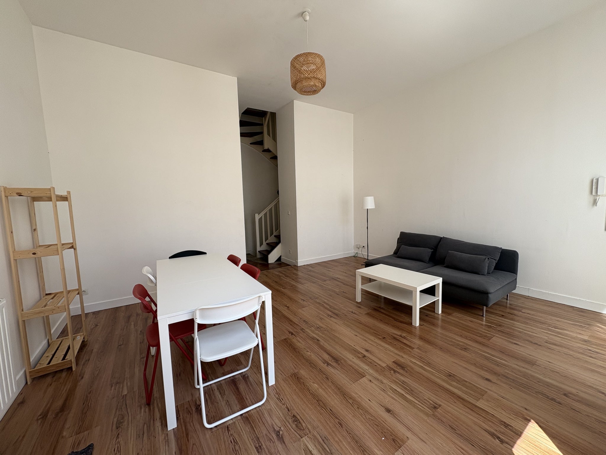 Flat Place du Colonel Raynal in Bordeaux