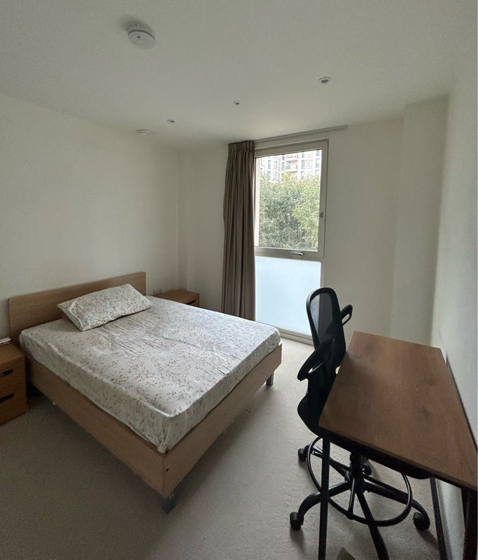 Flat Penny Brookes Street in Greater London