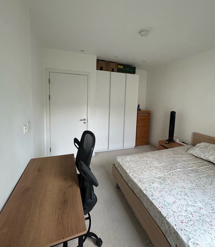 Flat Penny Brookes Street in Greater London