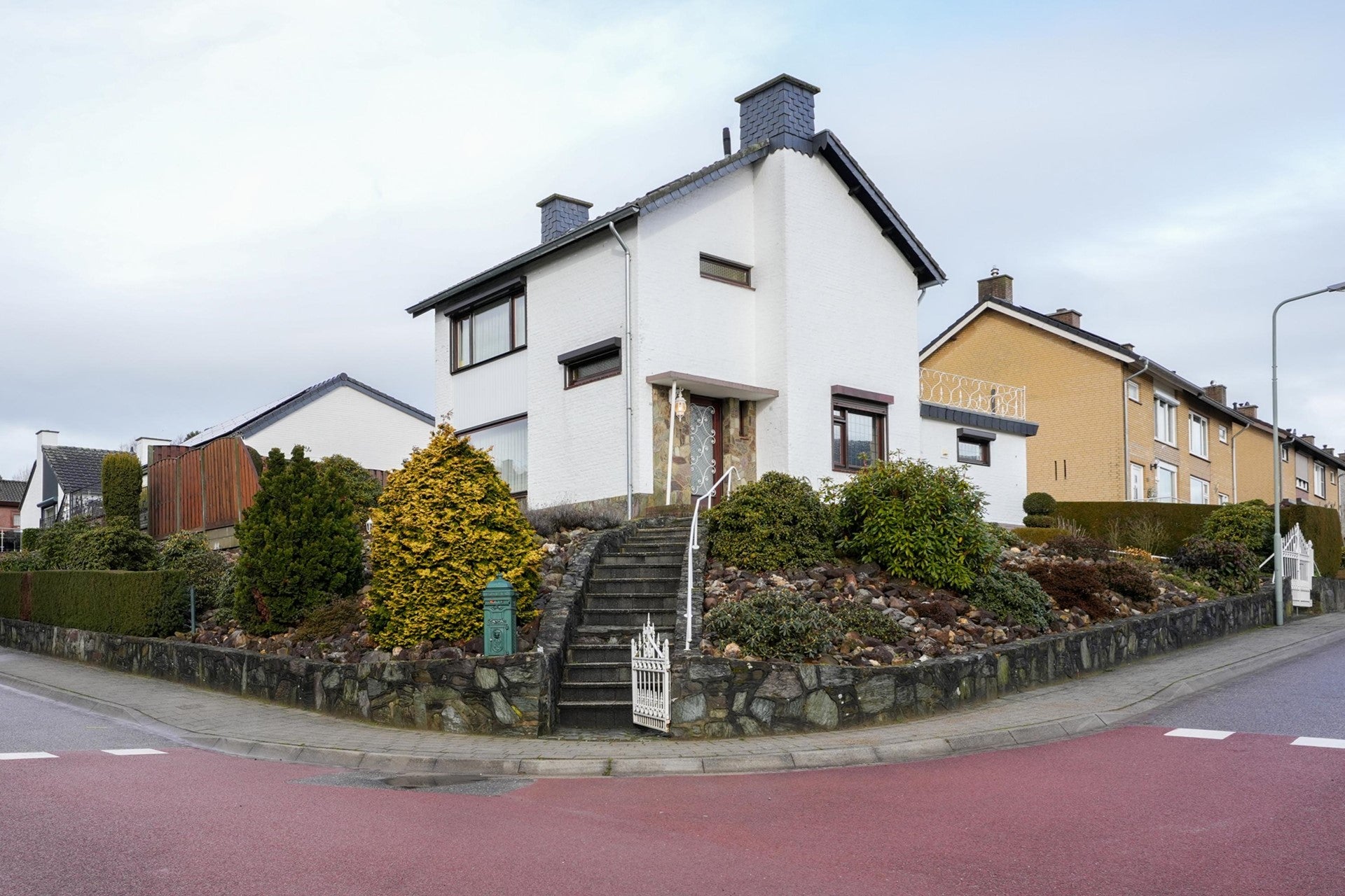 Huis Pastoor Oberieweg 22 in Epen