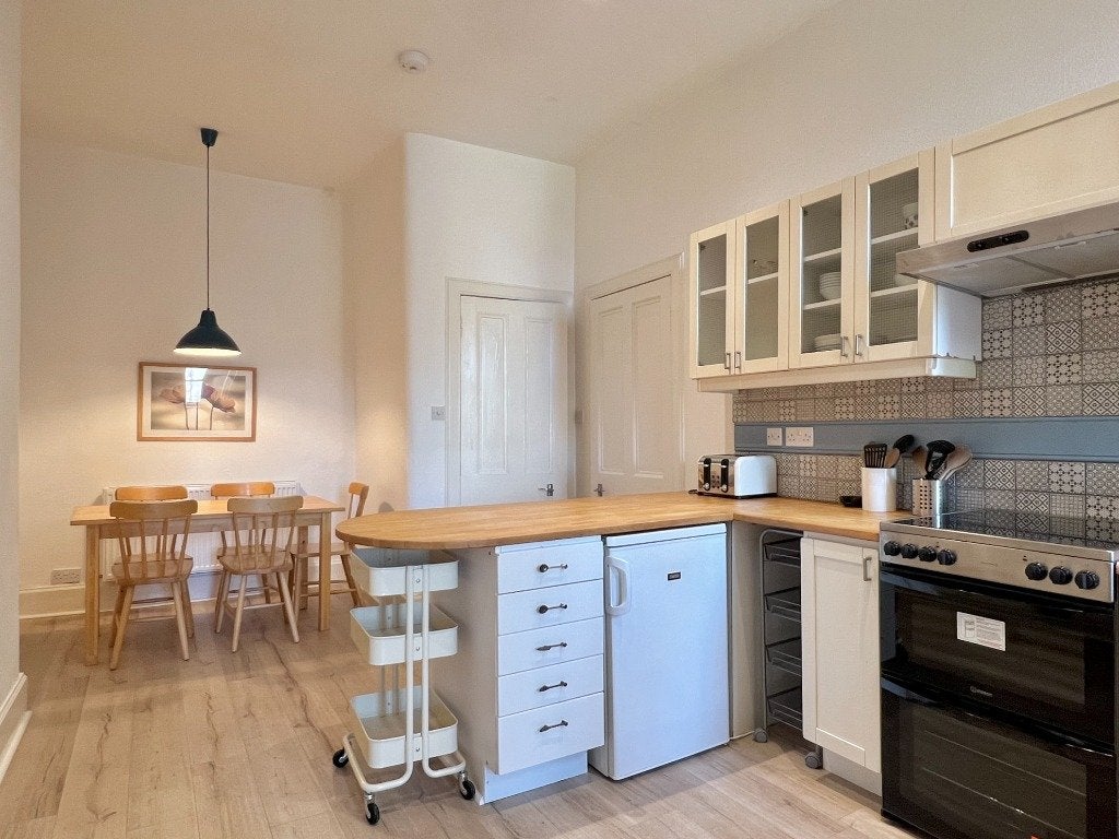 Flat West Savile Terrace in City of Edinburgh