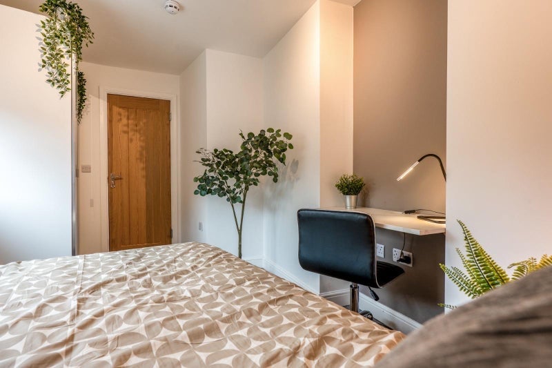 Room Brailsford Road in Manchester