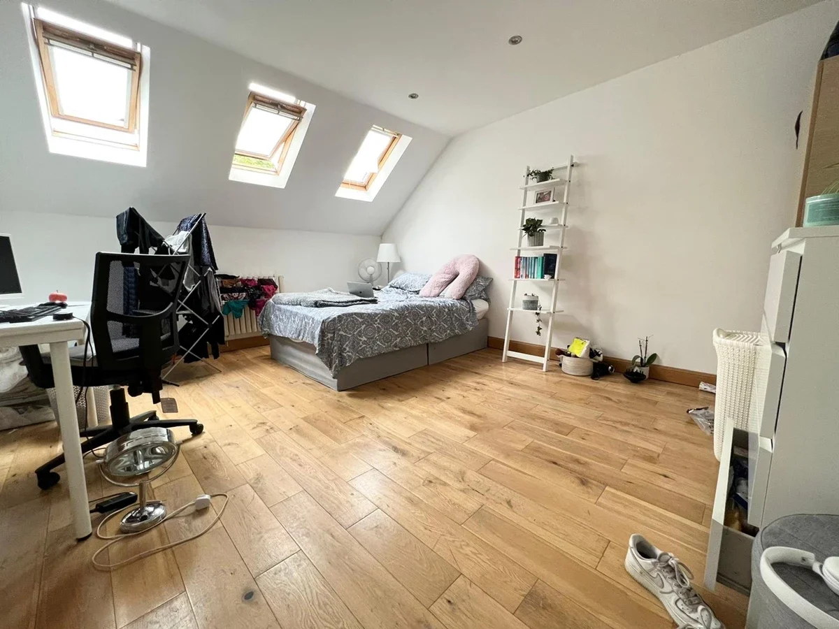 House Tavistock Terrace in Greater London
