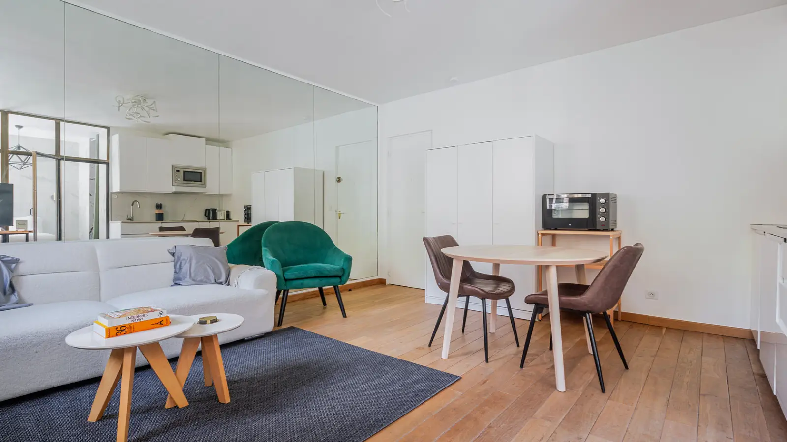 Appartement Avenue Montaigne à Paris