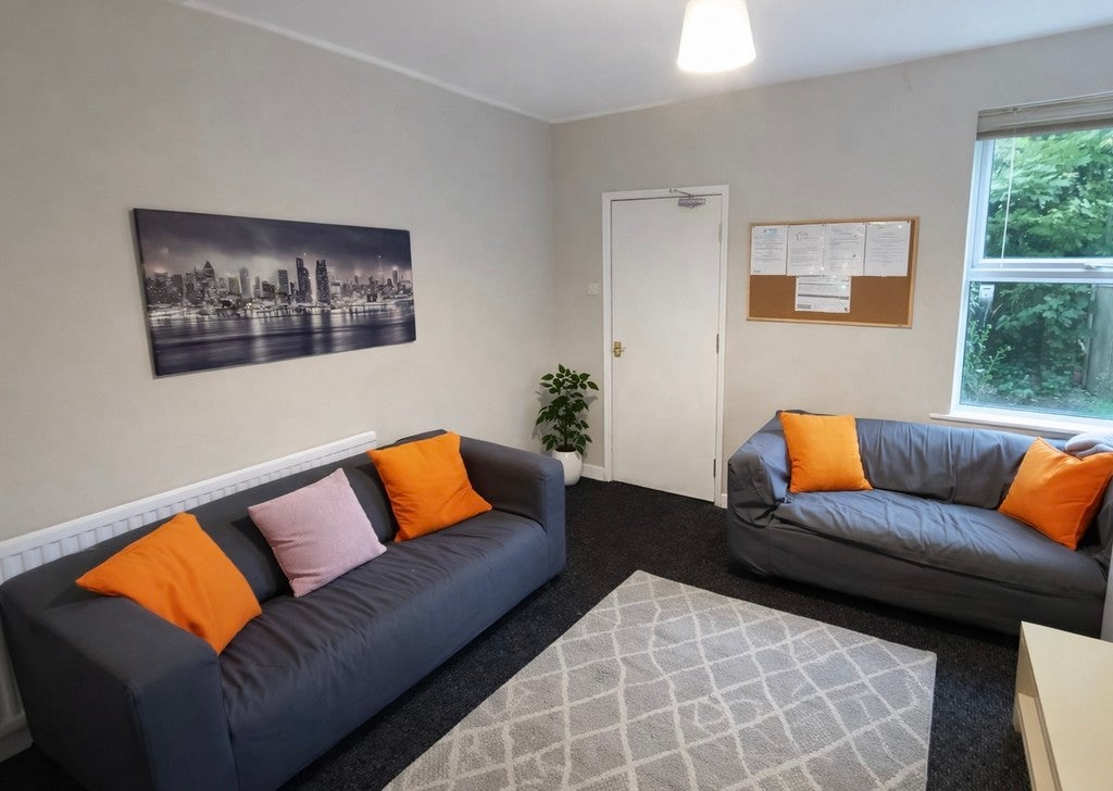Flat Lois Avenue in Nottingham