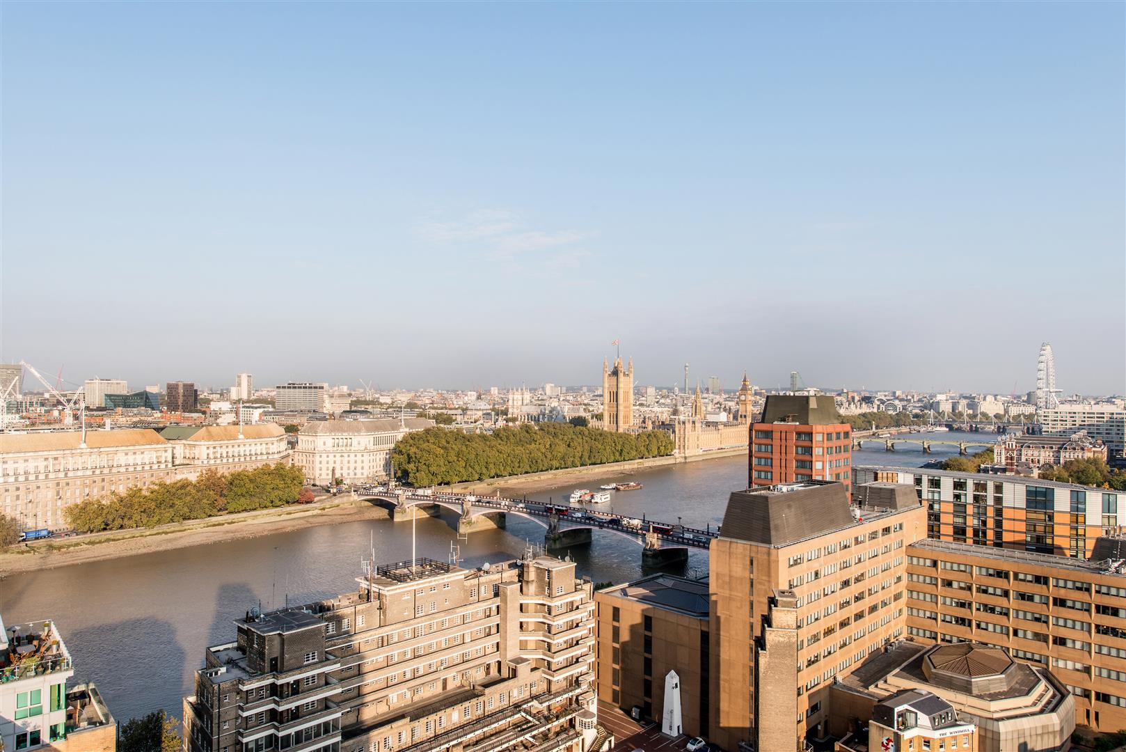 Flat Salamanca Place in Greater London