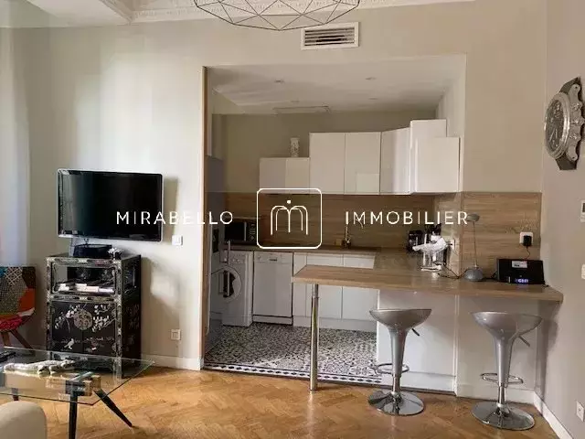 Flat Rue Masséna in Nice