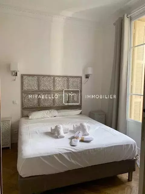 Flat Rue Masséna in Nice